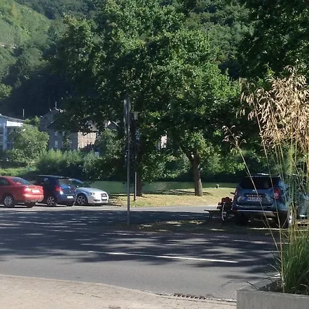 Yachthafen, Nikolausufer 40 Apartamento