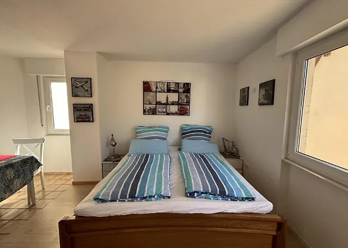 Yachthafen, Nikolausufer 40 Apartment